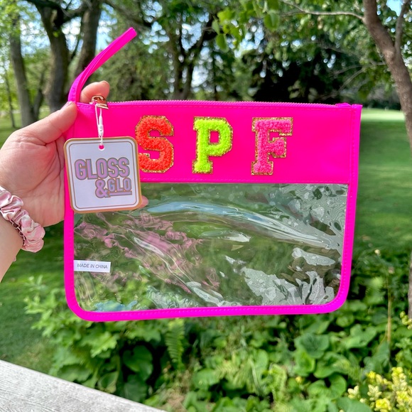 🦋Gloss & Glo pink  Flat SPF Pouch/CLEAR BAG CHENILLE - Picture 1 of 3